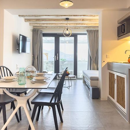 Aelia Suites Adamantas  Екстериор снимка