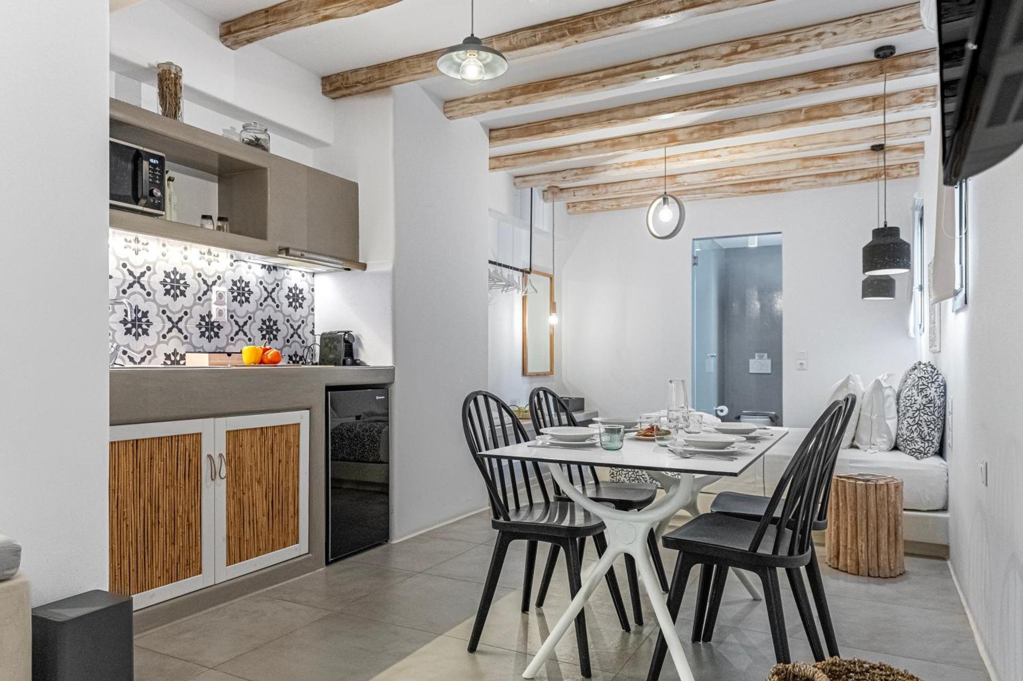 Aelia Suites Adamantas  Екстериор снимка
