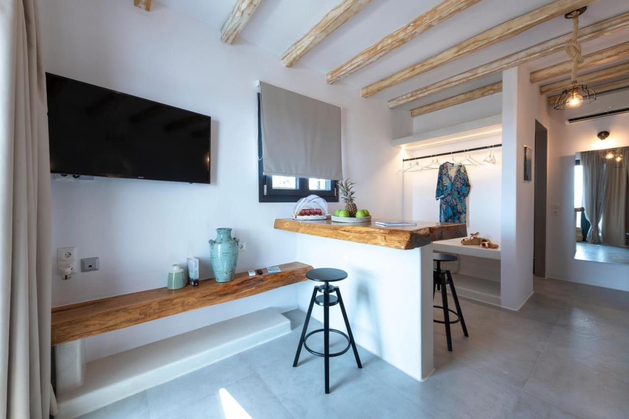 Aelia Suites Adamantas  Екстериор снимка